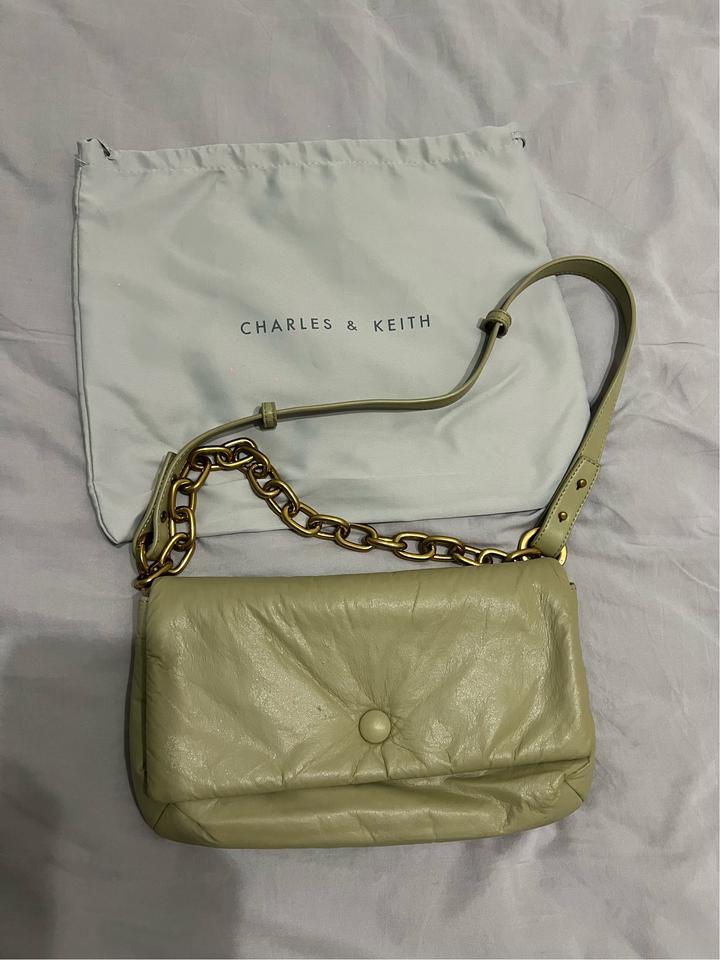 Сумка Charles & Keith