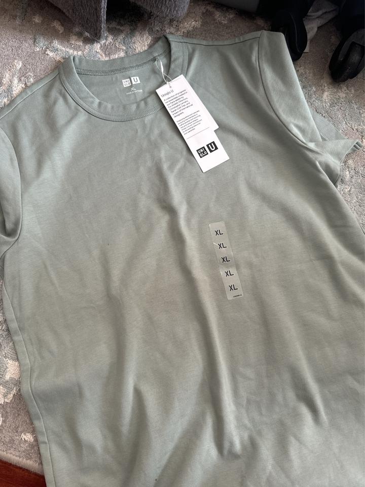 Футболка Uniqlo U