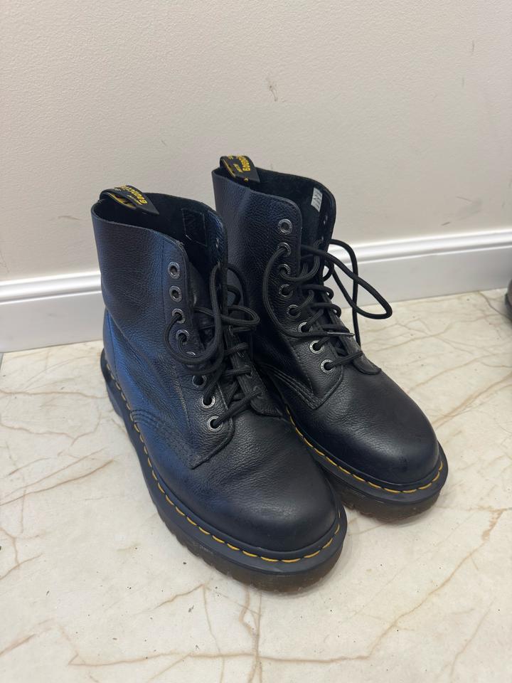 Dr. Martens