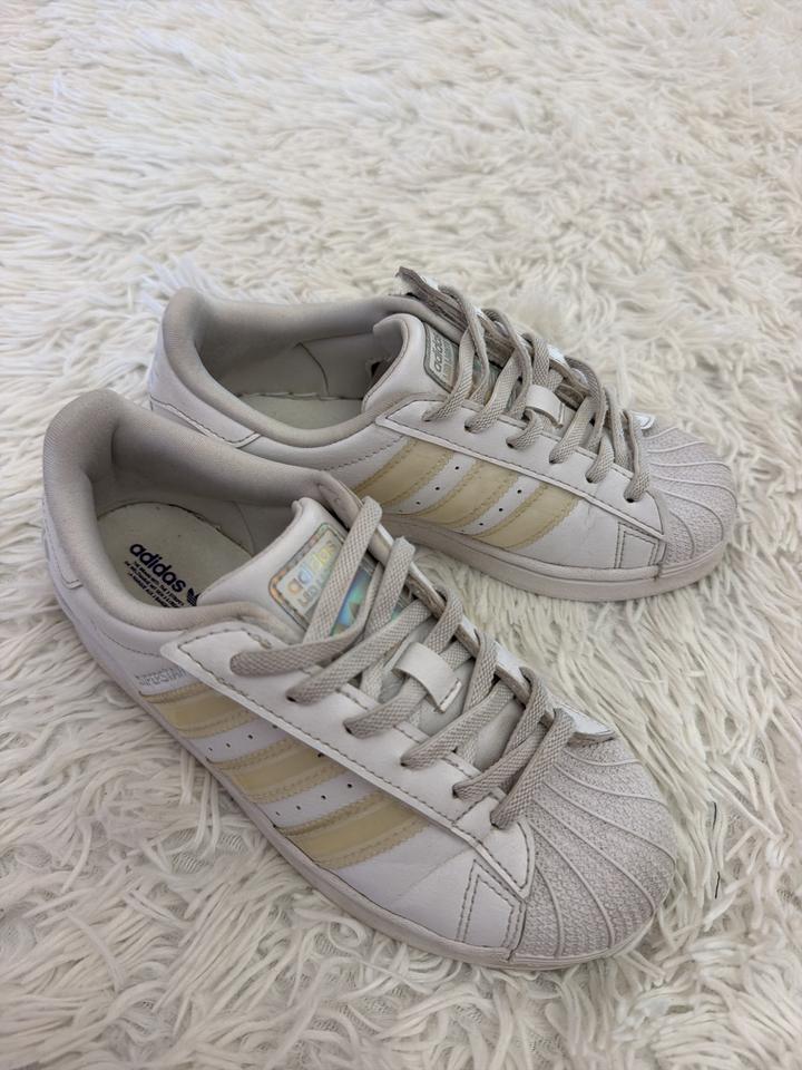 Кроссовки adidas Superstar