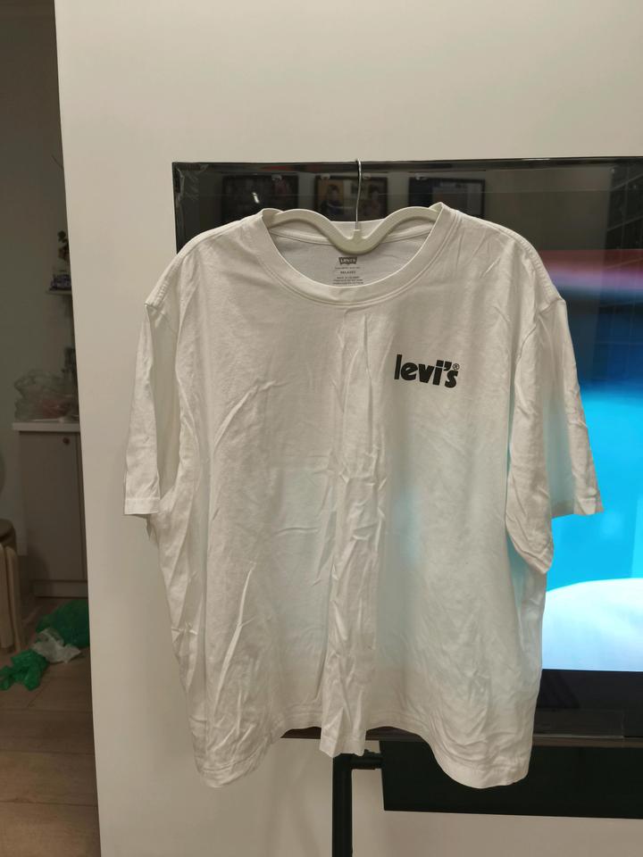 Levi's