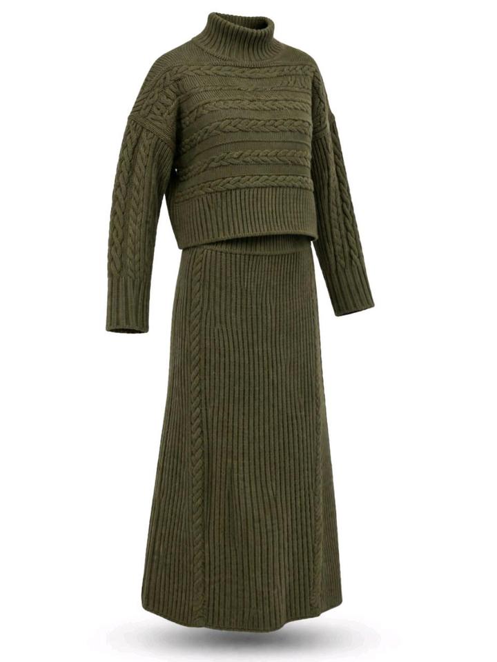 Вязаный костюм-двойка (джемпер + юбка макси) в цвете хаки max mara