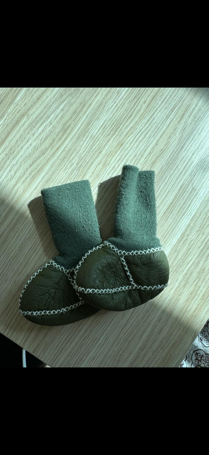 Детские кожаные пинетки