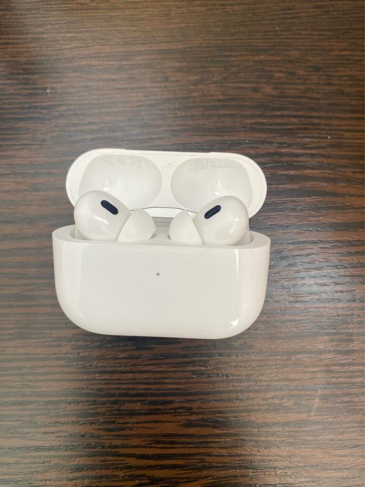 Наушники Apple AirPods Pro