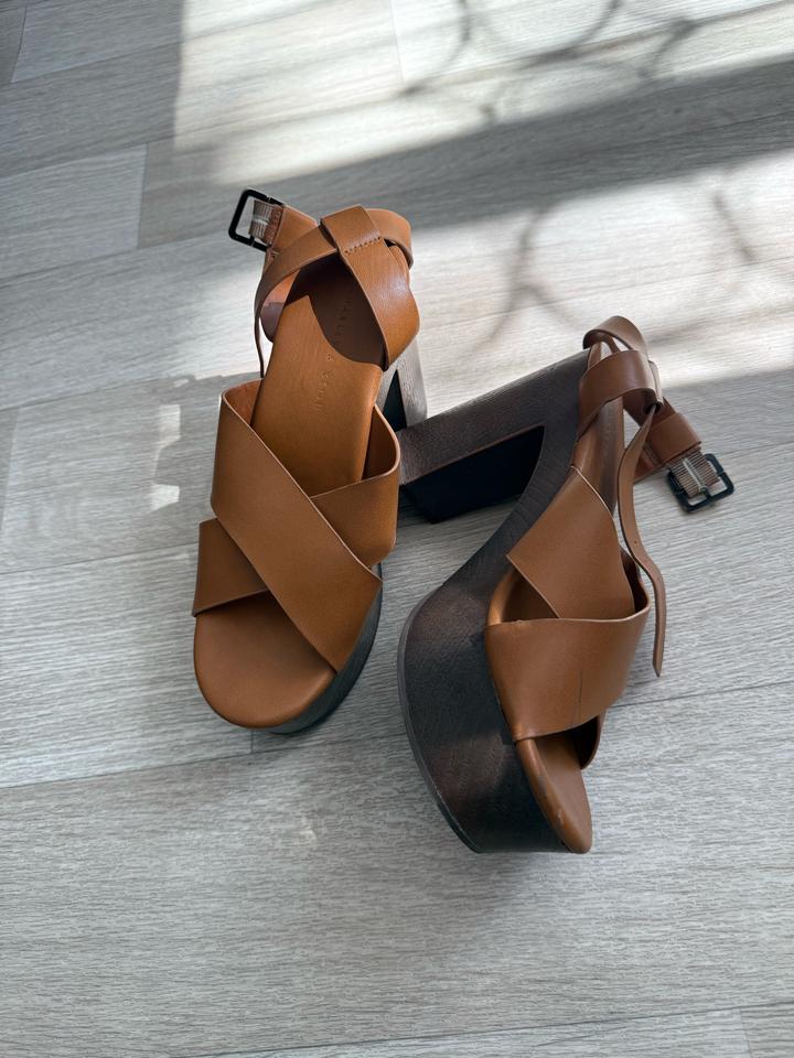 Charles & Keith