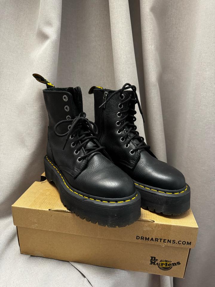 Dr. Martens