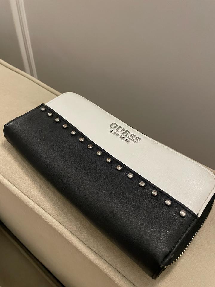 GUESS