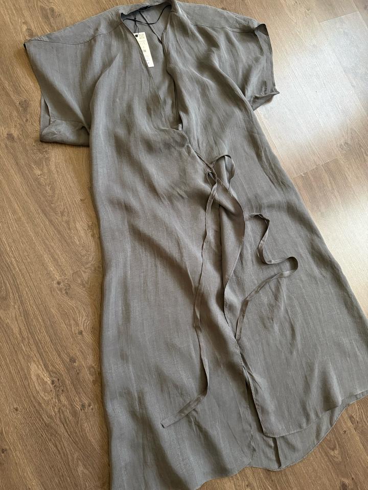Платье Zara на запах