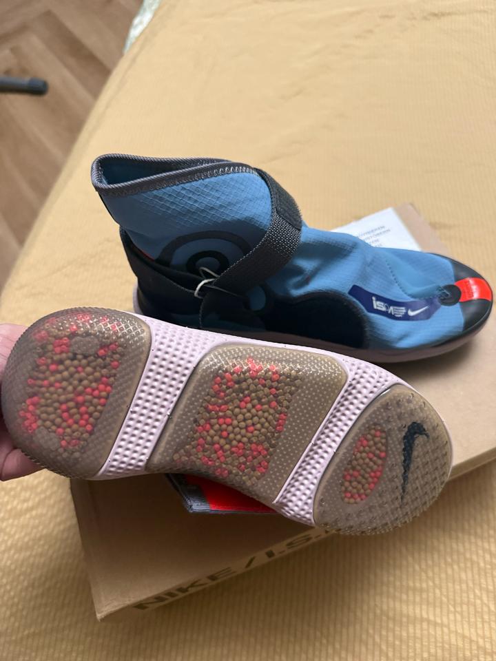 Nike кроссовки