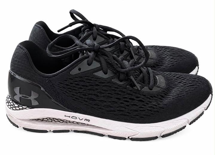 Кроссовки Under Armour Hovr