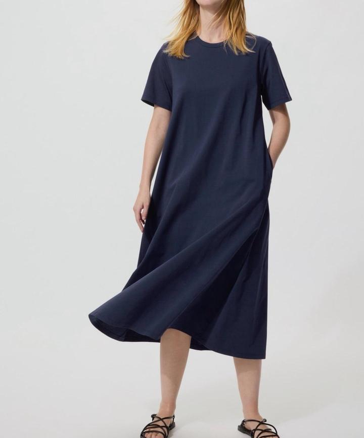 Платье Uniqlo GU