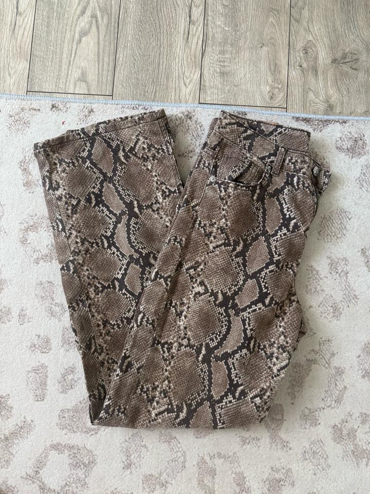 H&M