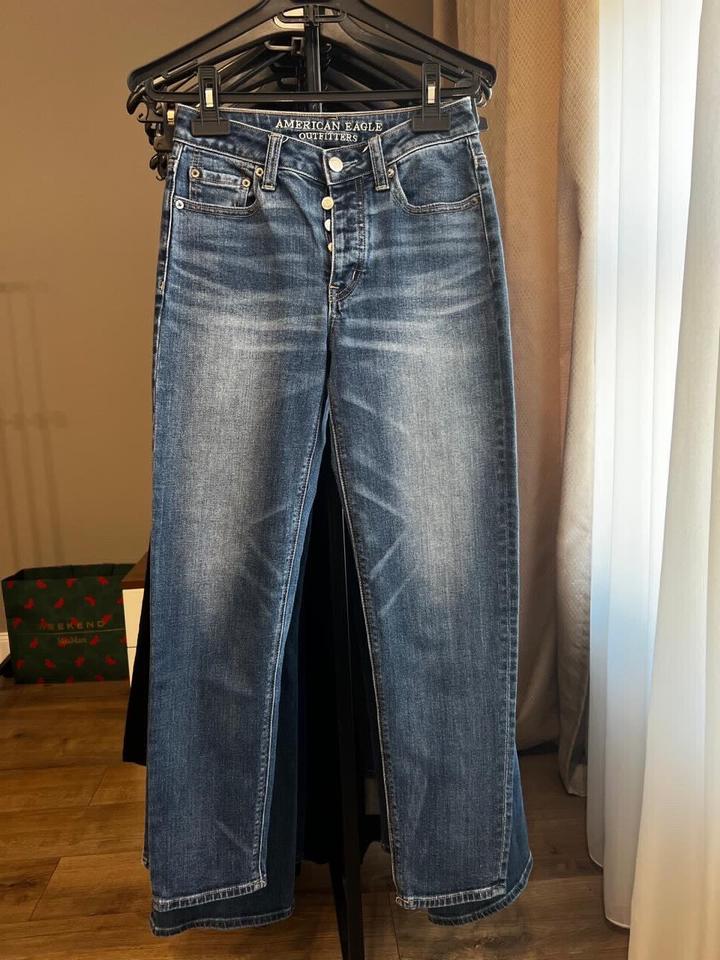 American Eagle Outfitters