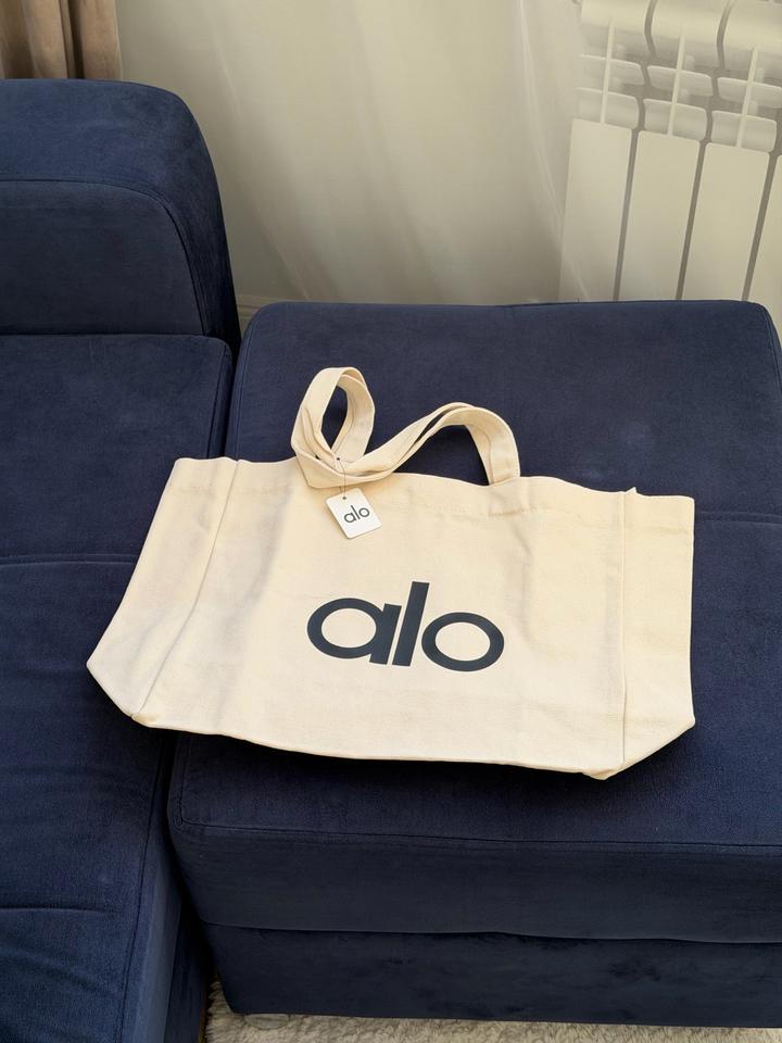 Alo Yoga