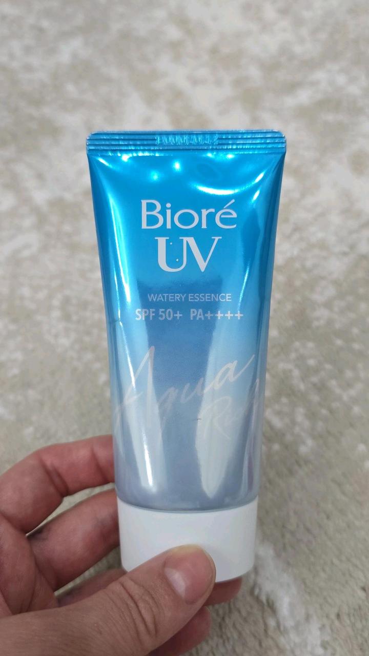 Biore