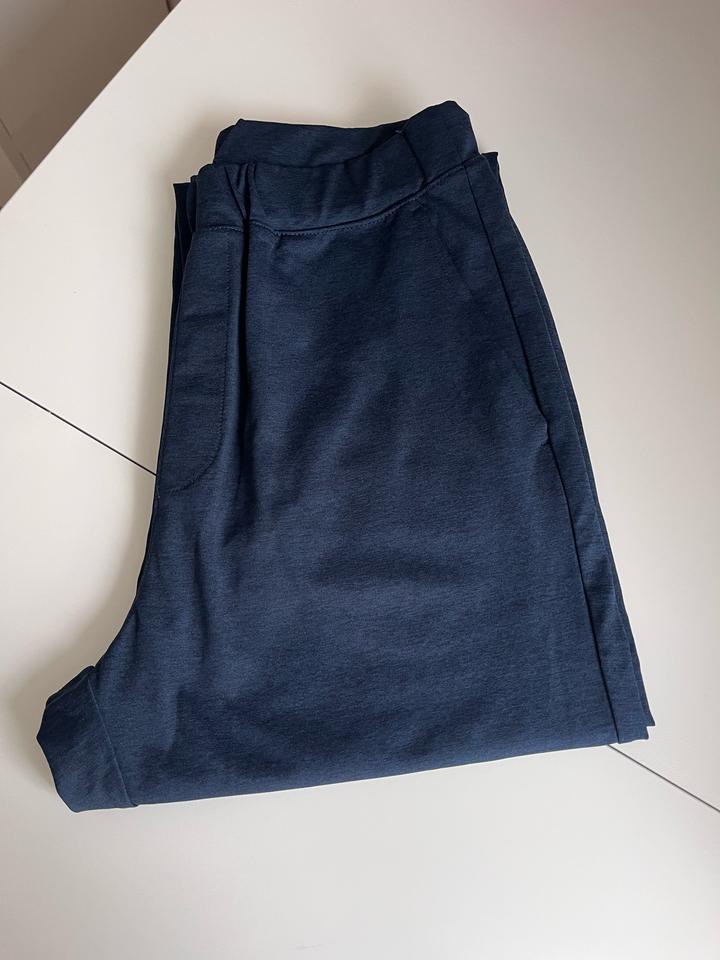 Брюки Uniqlo