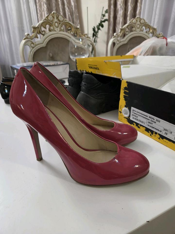 Nine West Розовые лакированные туфли, размер 38.5