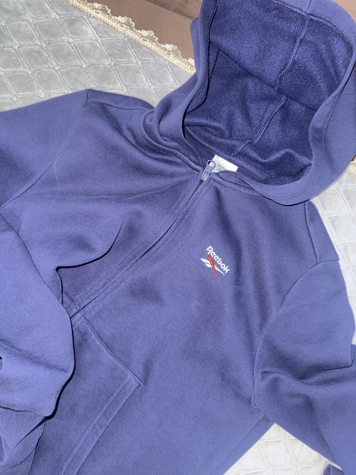 Reebok кофта на замке