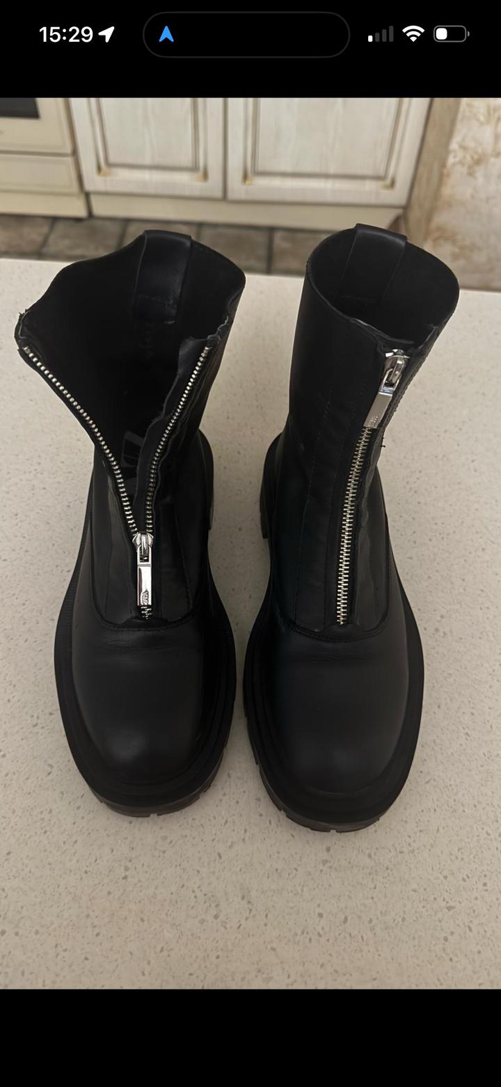 Ботинки Zara на молнии