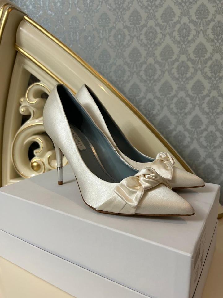Nine West