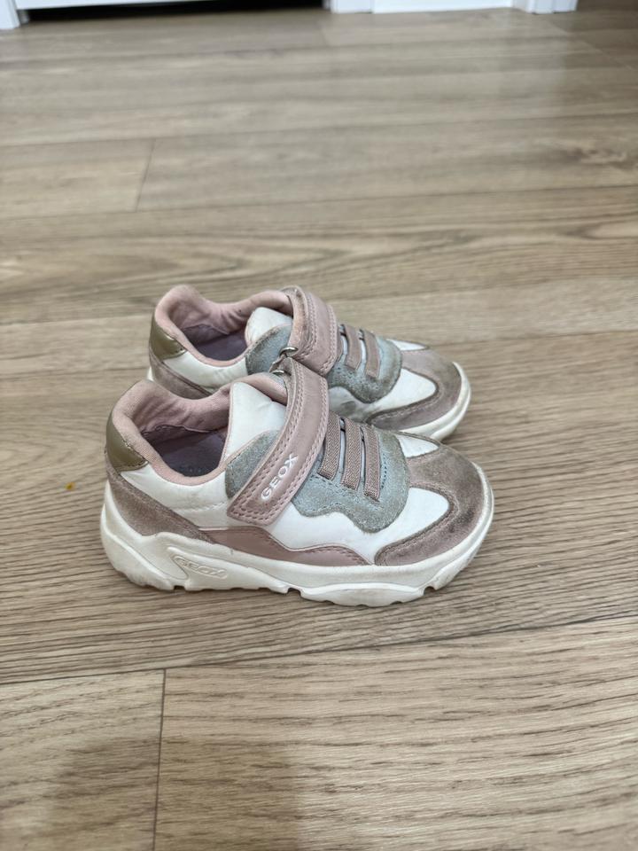 Кроссовки Geox