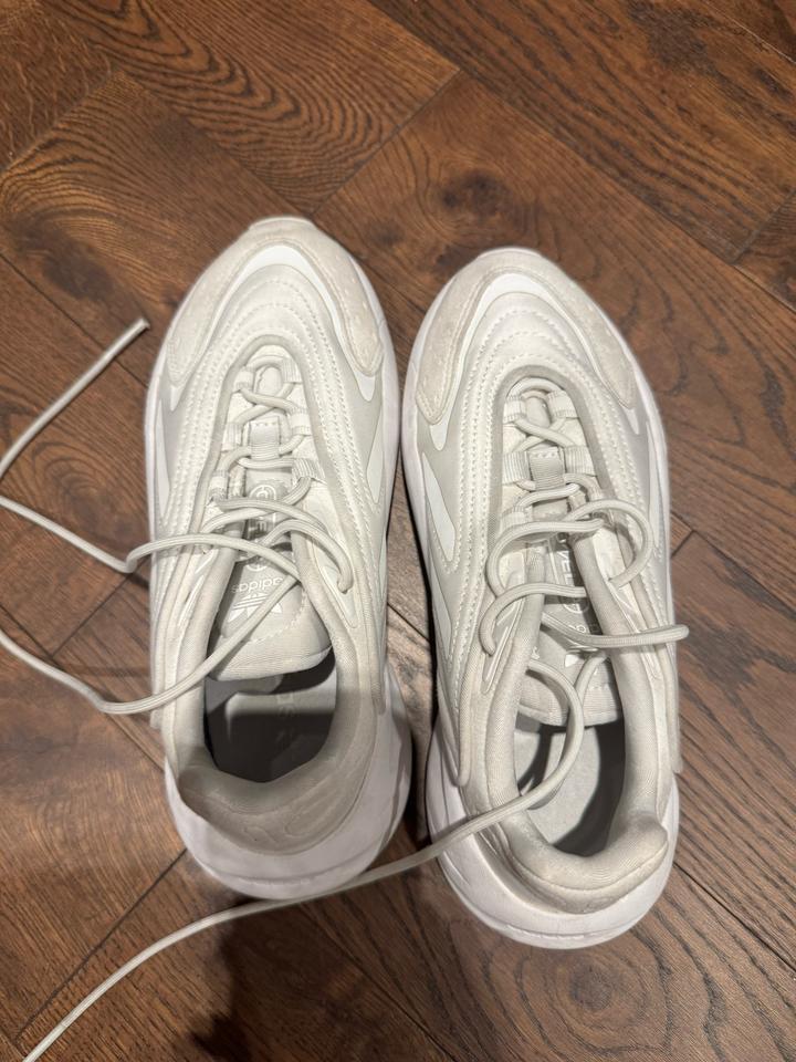 Кроссовки adidas