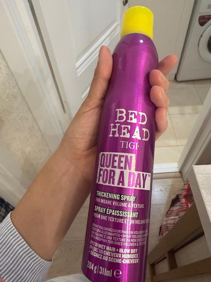 Спрей для объема волос TIGI Bed Head Queen for a Day