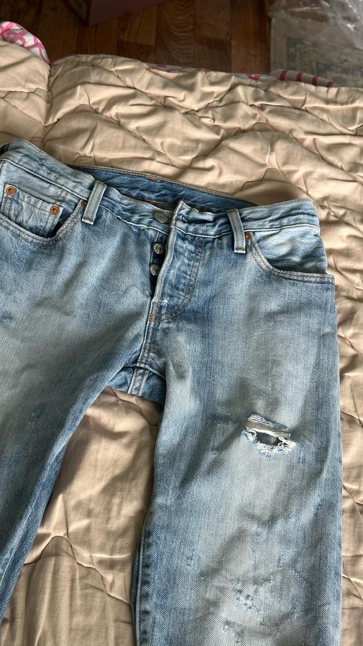 Levi's
