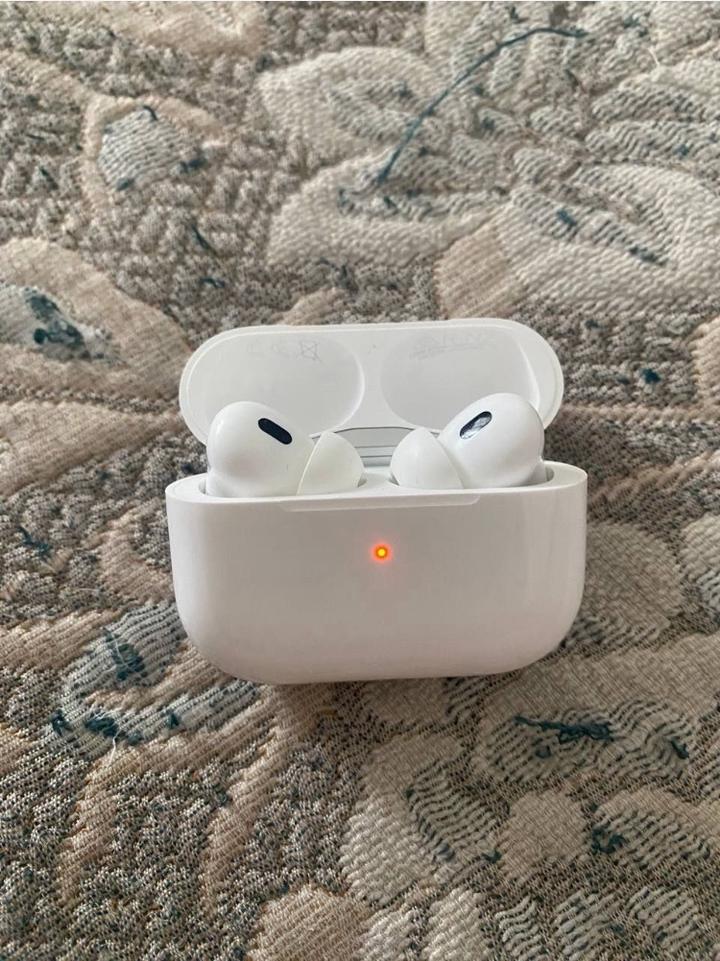 Наушники Apple AirPods Pro
