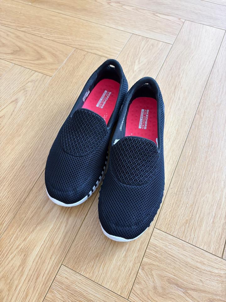 Слипоны Skechers