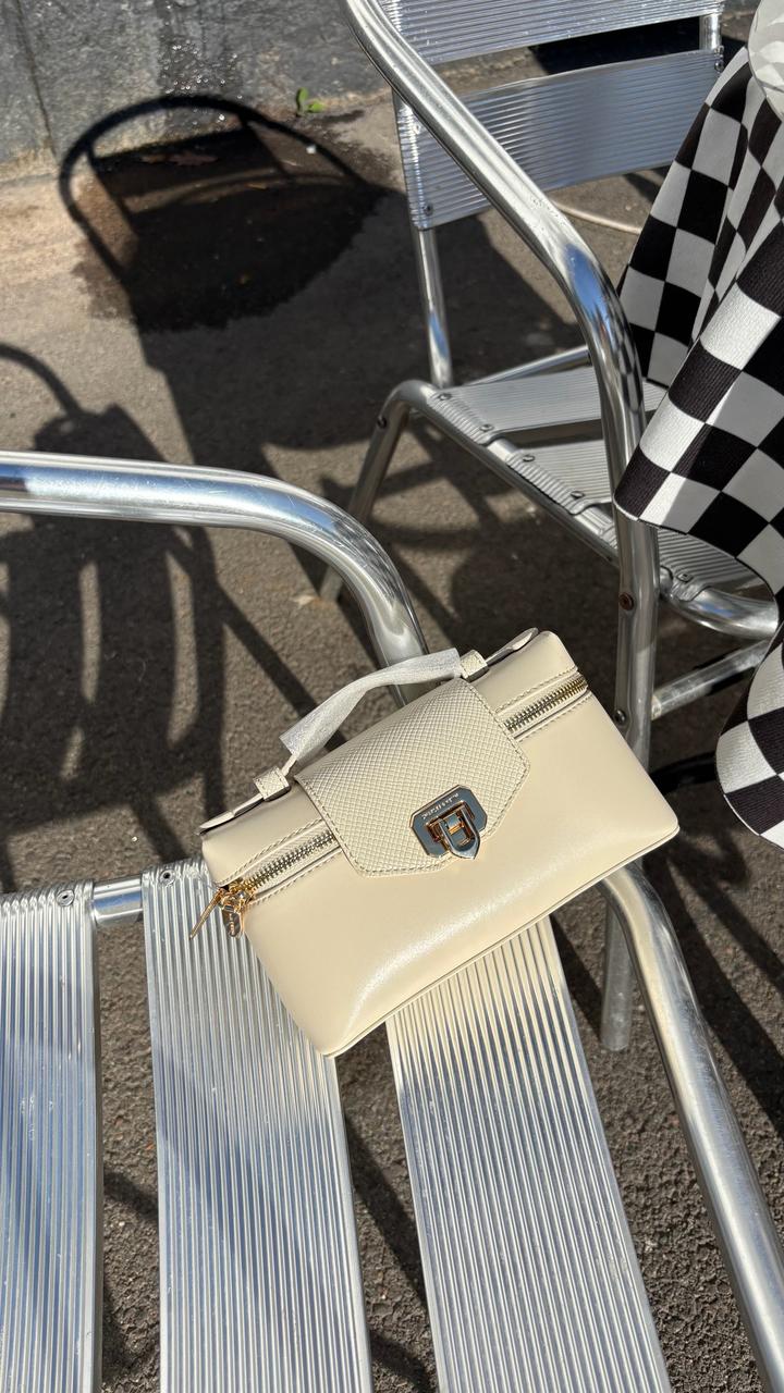 Сумка Charles & Keith