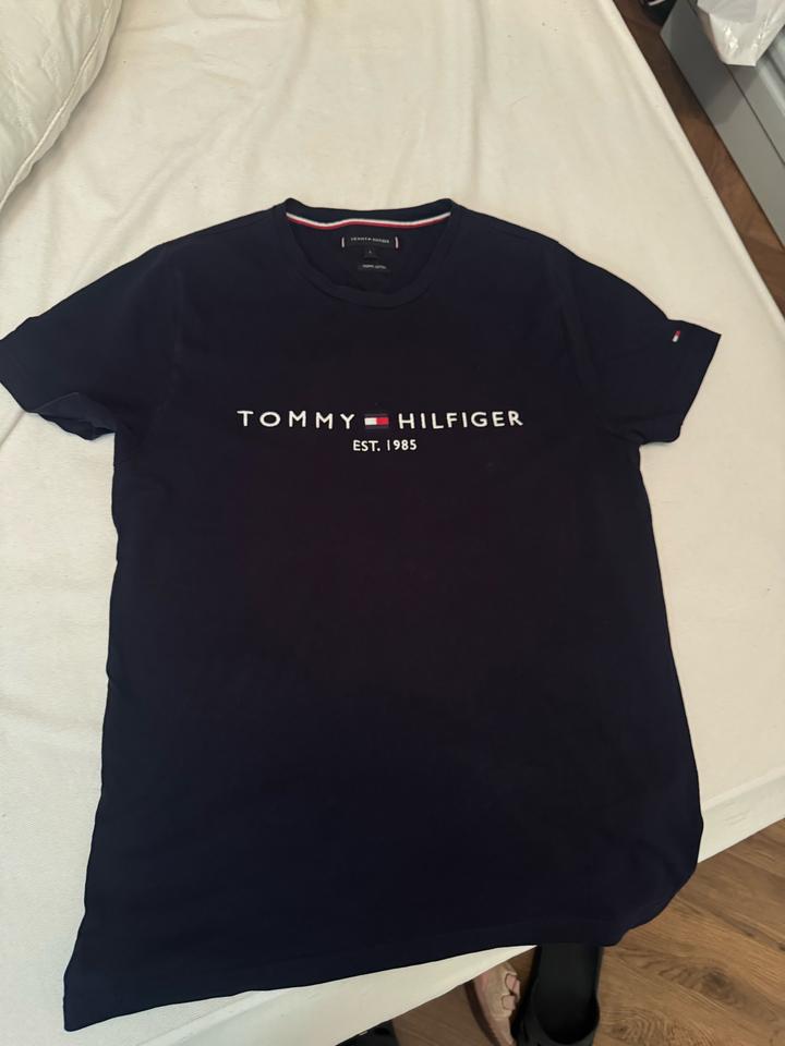 Футболка Tommy Hilfiger