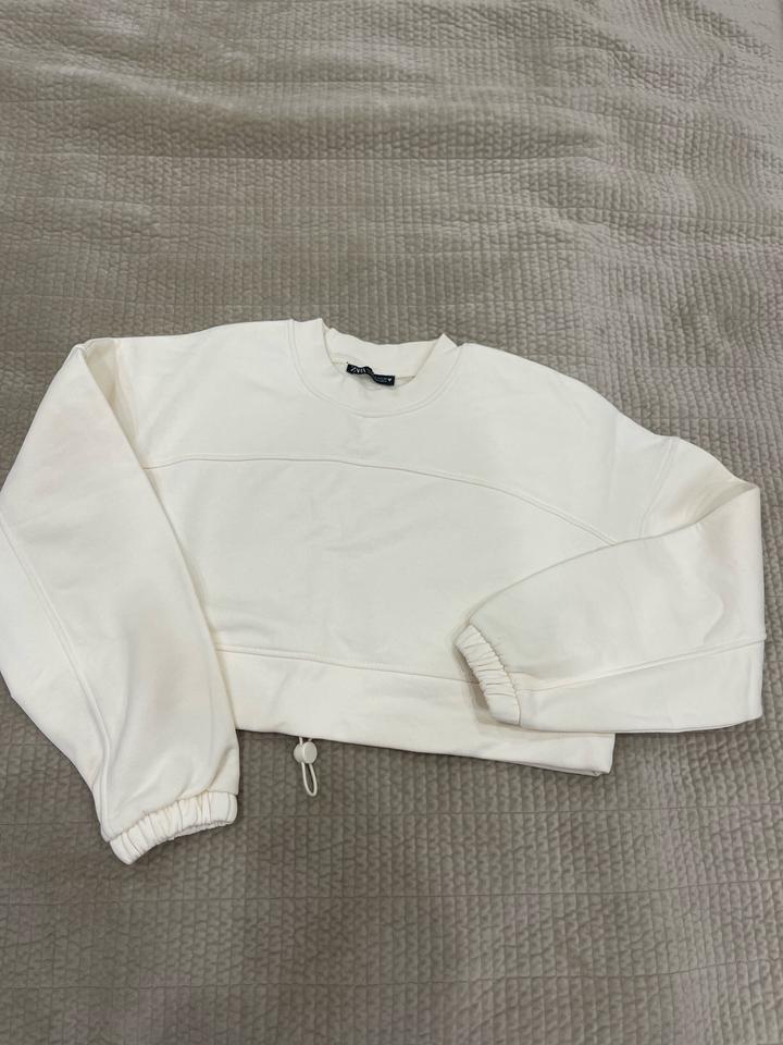 Zara свитшот