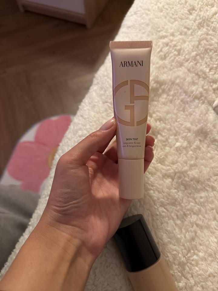 Armani Skin Tint тональный крем