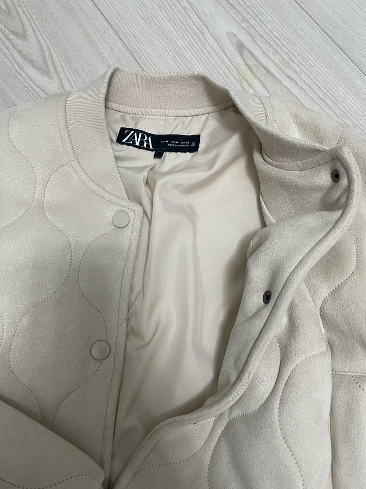 Бомбер Zara