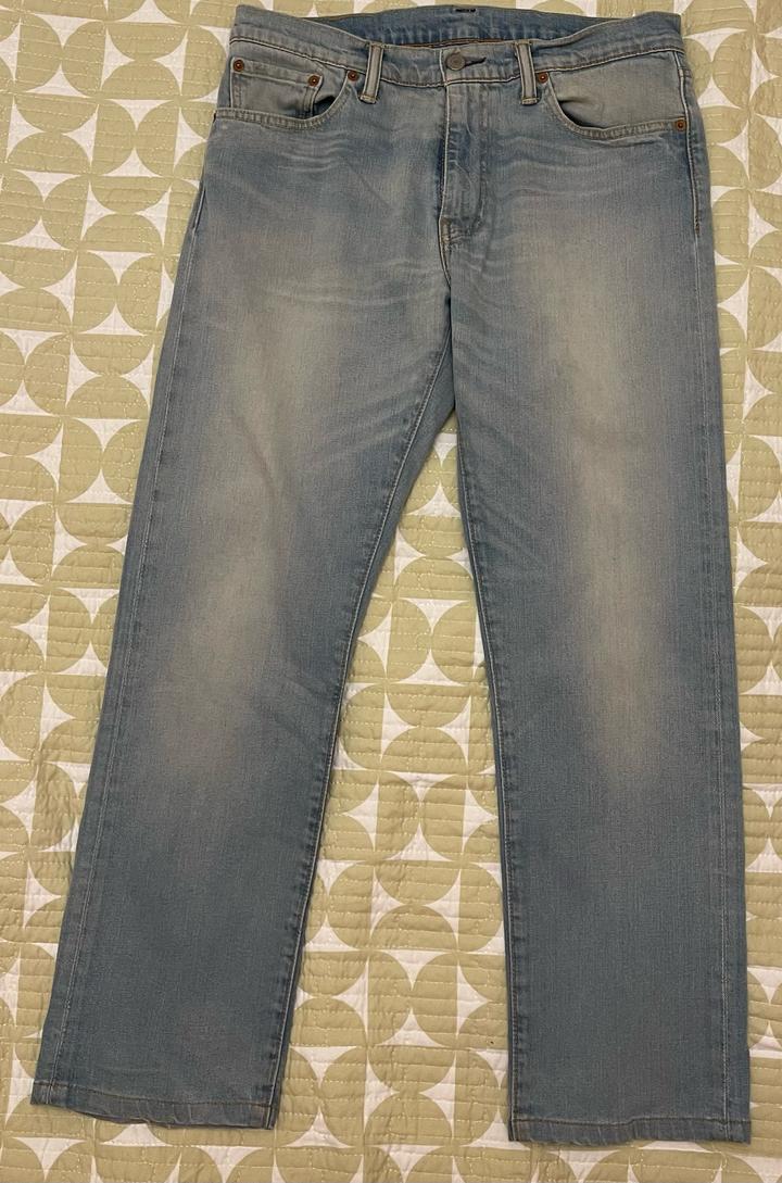 Джинсы Levi's