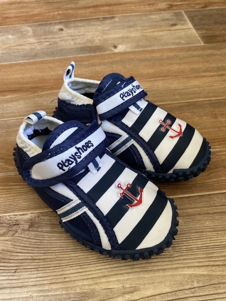 Playshoes