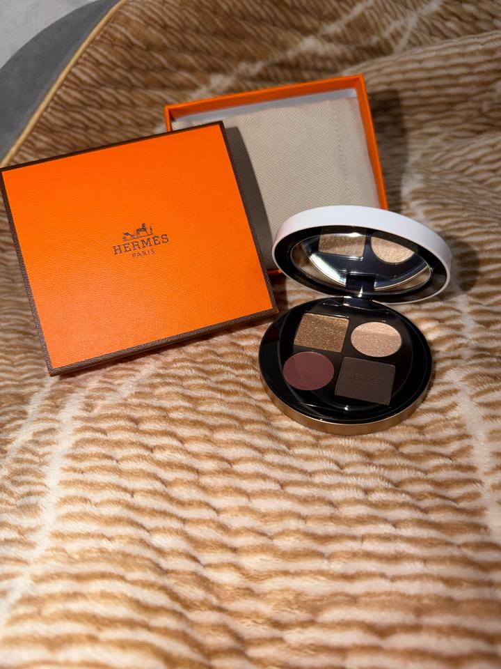 Палетка теней Hermès