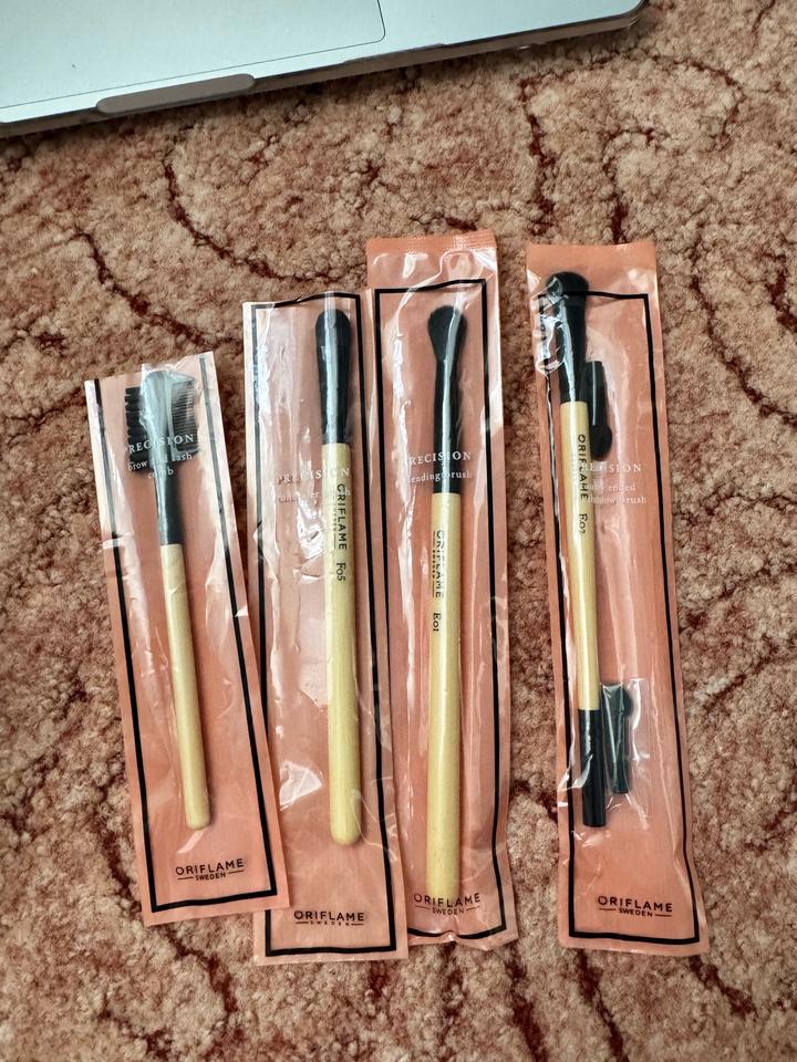 Oriflame новые кисти для теней