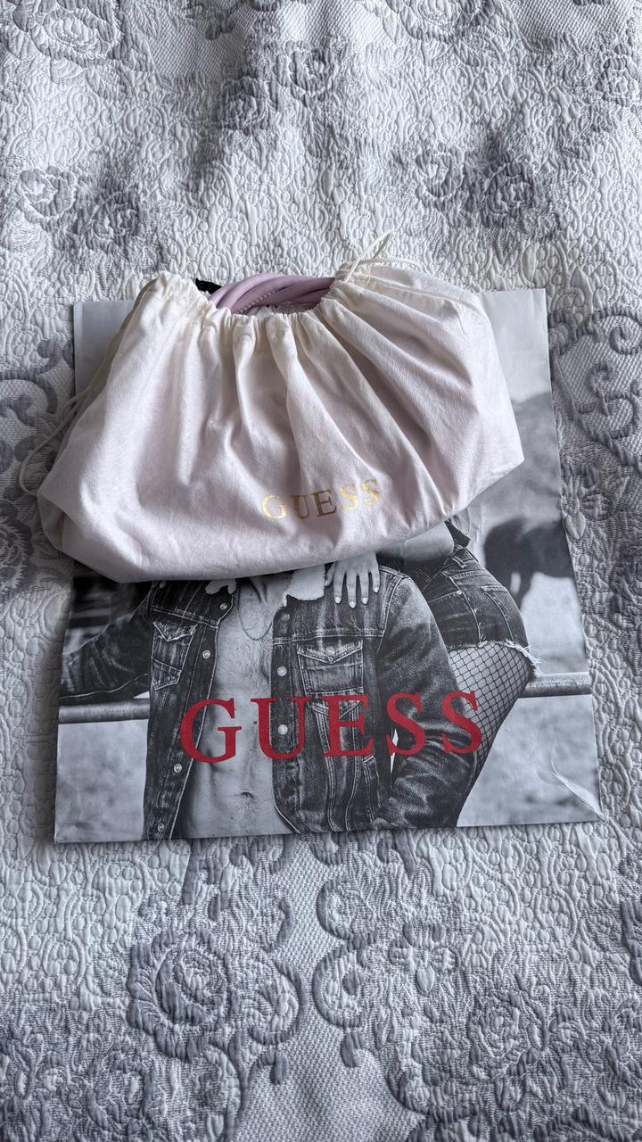Сумочка Guess