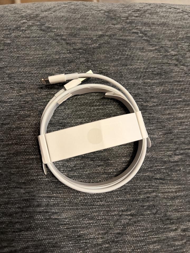 Apple Кабель lighting