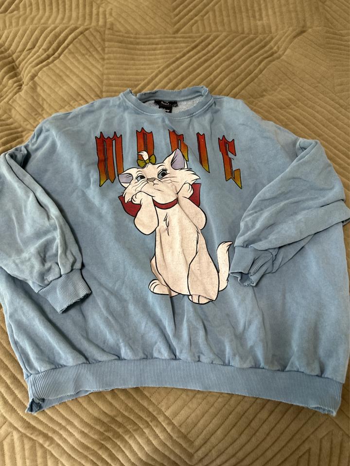 Свитшот Bershka Disney