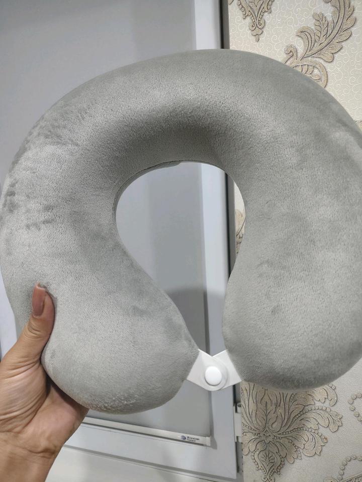 Miniso Дорожная подушка