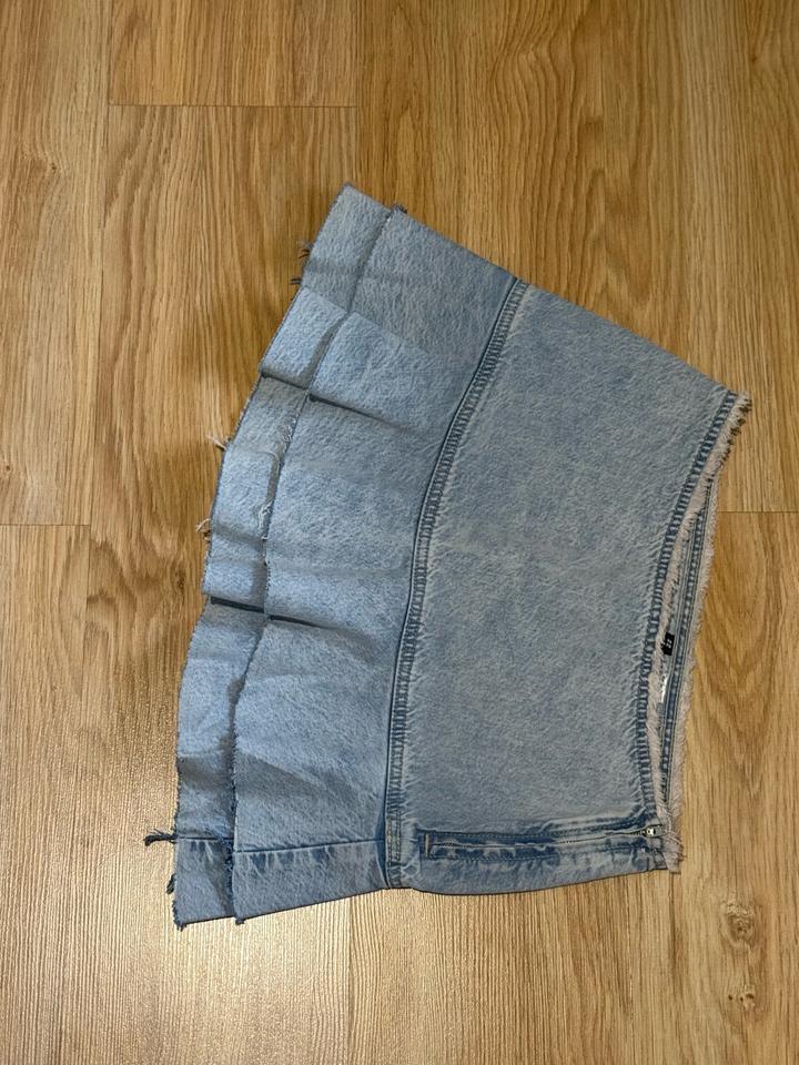 H&M