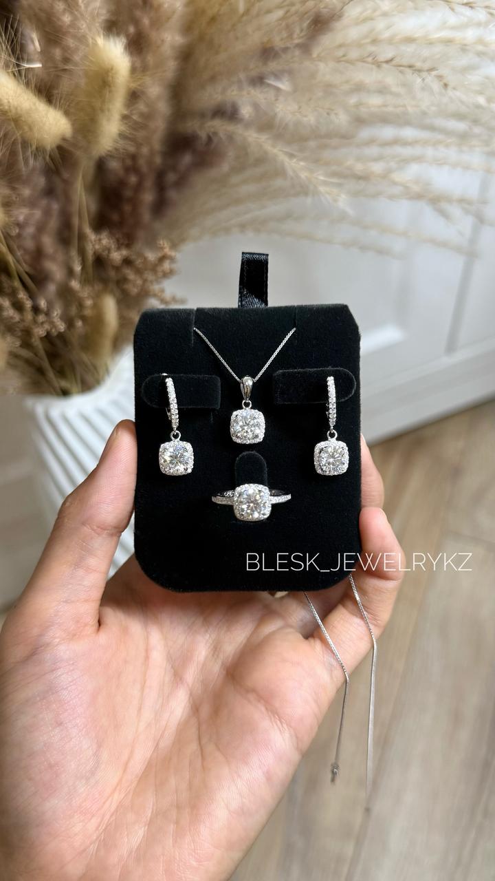 Moissanite