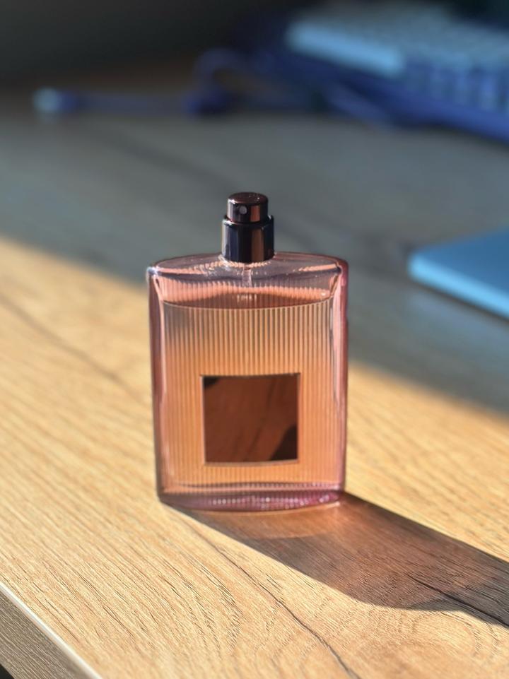 Парфюмерная вода Tom Ford Cafe Rose