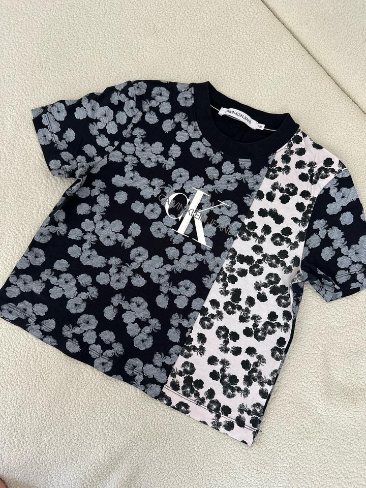 Футболка Calvin Klein Jeans
