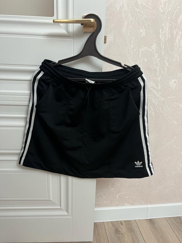 Спортивная юбка adidas