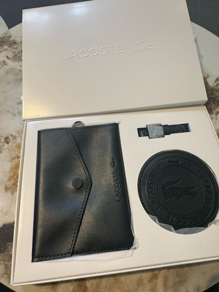 Подарочный набор аксессуаров Lacoste