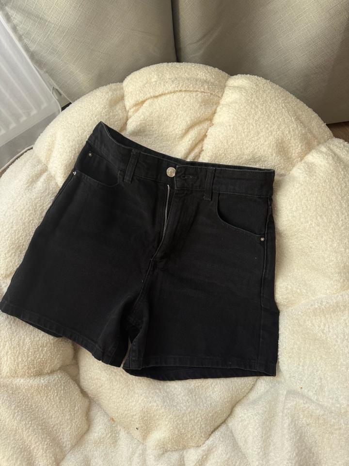 Zara Шорты